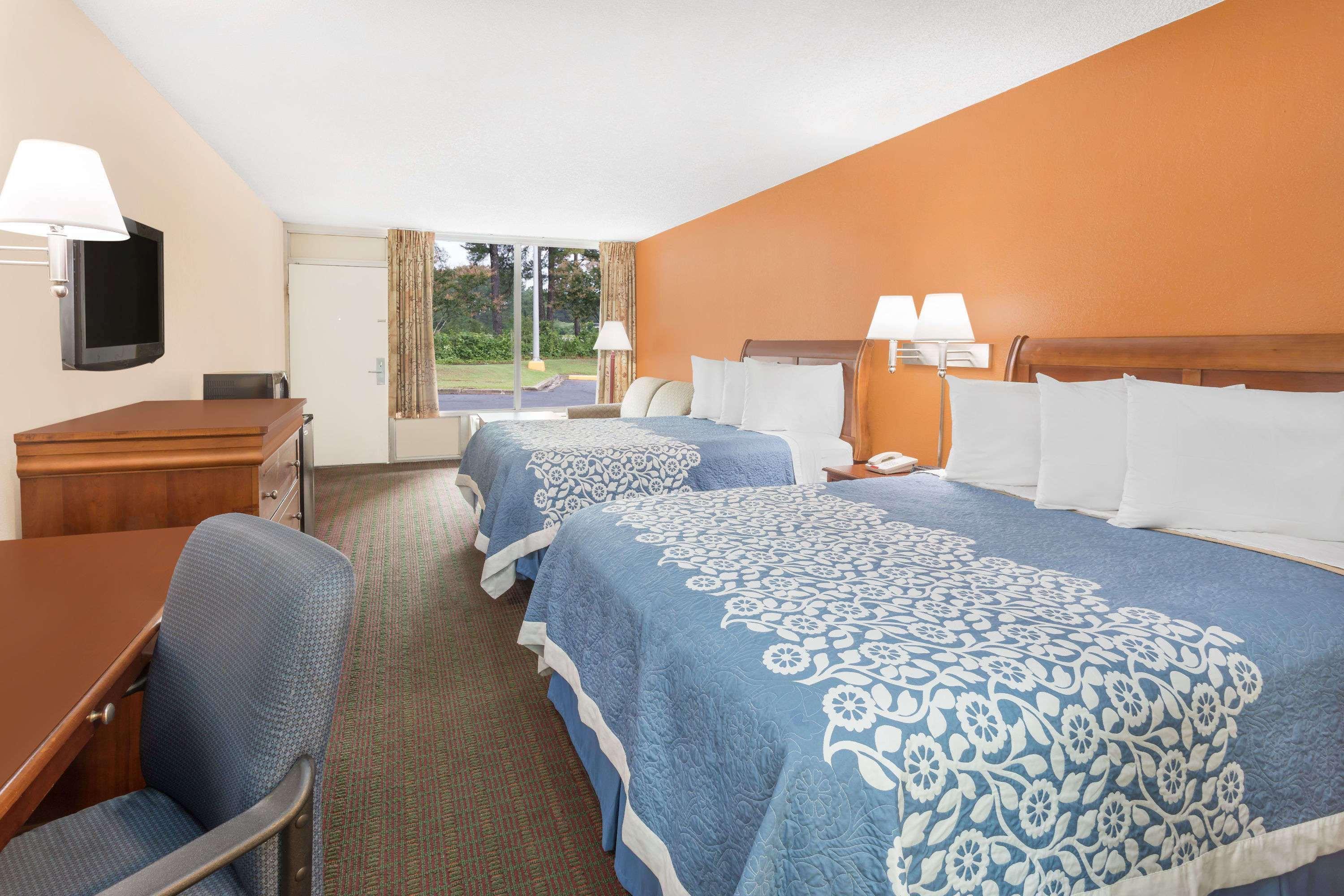 Days Inn By Wyndham Orangeburg South Kültér fotó