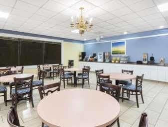 Days Inn By Wyndham Orangeburg South Kültér fotó